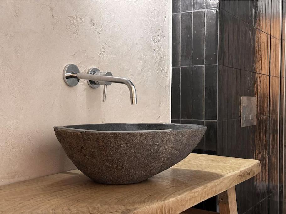 Natural Apartment In The City Center - Old Town วรอตซวาฟ ภายนอก รูปภาพ